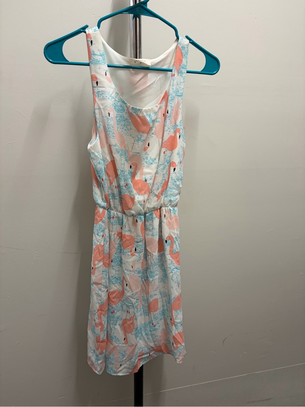 Everly White Mini Dress with Pink Flamingo Print size Small